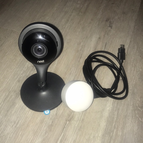*2* Nest Cam Security Camera 1080p - Picture 2 of 3